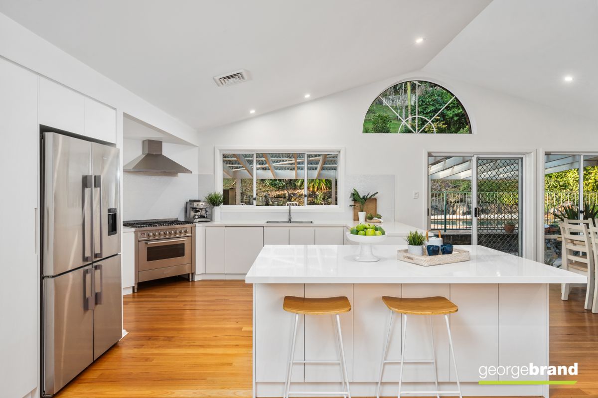 Green Point House Grand Home on 1.3 Acres! Sold for 2,020,000