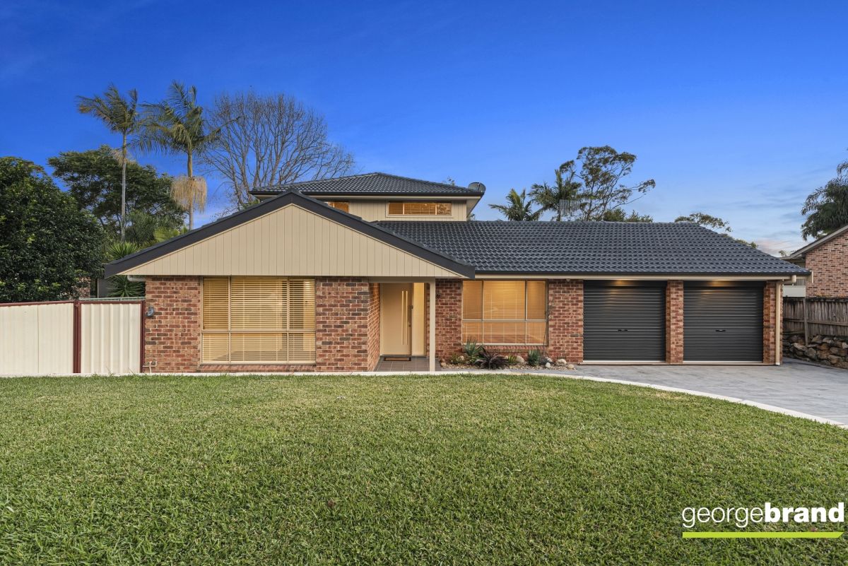 Kincumber Real Estate: Expansive Family Home!