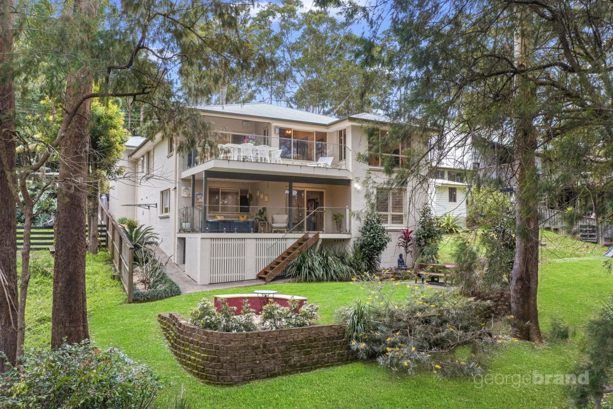 North Avoca House Lake Shore Living Sold for 1,845,000