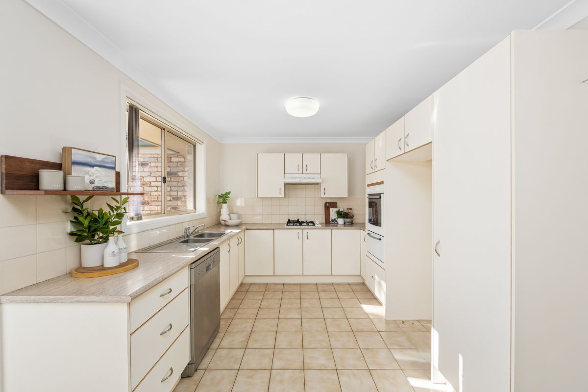 12 Olive Kari Close, Kariong, NSW, Kariong - Thumbnail 2