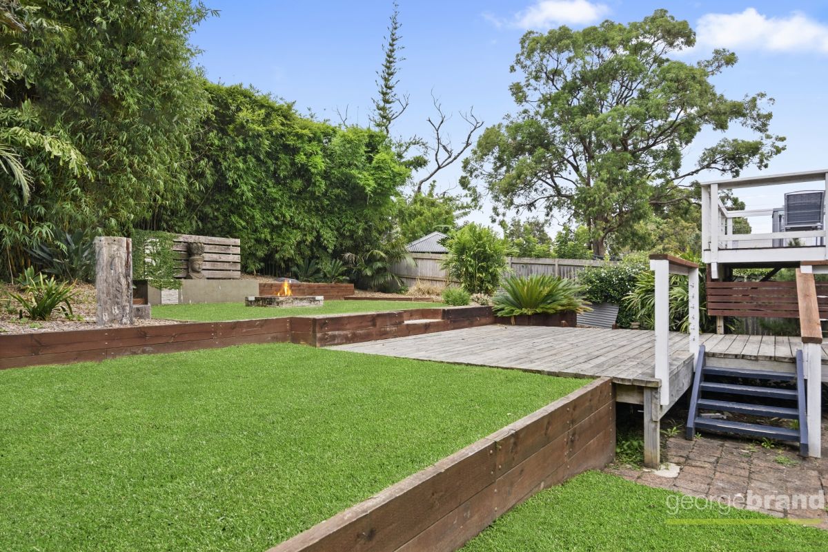 Bateau Bay House EAST BATEAU BAY 1,080,000