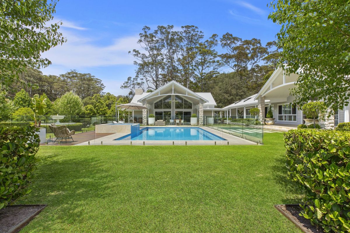 Picketts Valley Acreage/Semirural 'LAVISH' Beachside Acreage Contact Agent